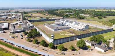 Cozinheira esconde drogas na calça e acaba presa na penitenciária