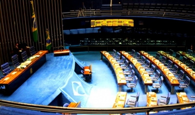 Comissão aprova relatório favorável ao prosseguimento do impeachment