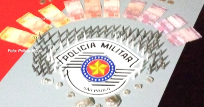 Garotão é surpreendido pela PM com drogas em Garça