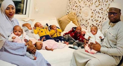 Mulher dá à luz 9 bebês de uma só vez: 