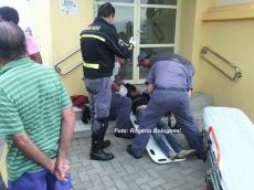 Moça grávida sofre acidente      no centro