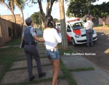 Com droga no corpo, sutiã...      e com apenas 13 anos