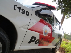 Flagrado com drogas e arma     , além de munições
