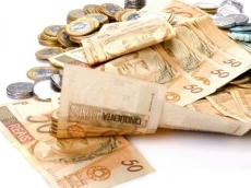 Advogado procura polícia após R$ 12,5 mil sumir de sua casa