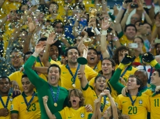 Falta pouco para o Brasil entrar no campo contra o Chile