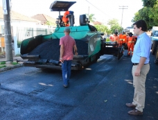 MELHORIAS: recapeamento               da Rua Carlos Botelho