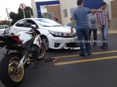 Acidente com moto                     no centro da cidade