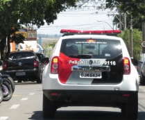 Casa é furtada durante o dia