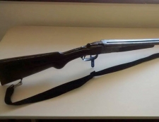 Ladrão leva tiro de espingarda na perna