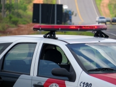 PERIGO: Homem embriagado                  é detido pela PM