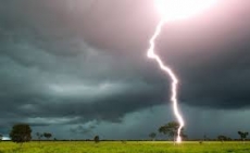 Trabalhador rural morre                  ao ser atingido por raio