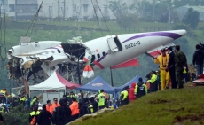 Queda de avião: 31 mortos             até agora