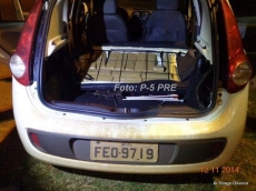 Carro recheado com maconha       é apreendido pela Polícia Rodoviária