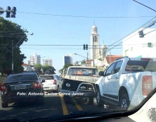 Internautas flagram acidente                na av. Santo Antonio