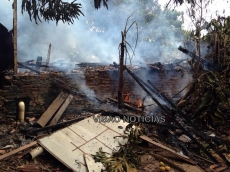 Incêndio destrói barraco em favela na Vila Real