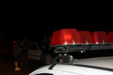 Casal é preso após furtar bar              em Marília