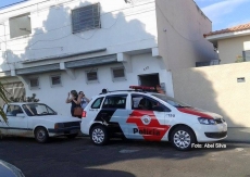 Encontrado corpo de mulher      : polícia investiga