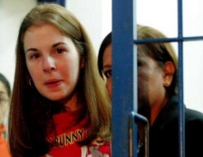Suzane von Richthofen se casa   em presídio com ex-namorada de Elise Matsunaga