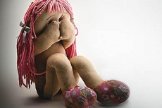 Polícia investiga estupro de    menina de 2 anos