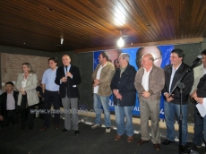 Serra faz campanha em Marília e afirma: é preciso recuperar confiança dos empresários