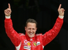 Schumacher continua lutando             pela vida
