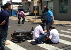 Acidente com carro e moto                no centro