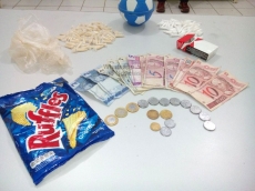 Homem é preso por tráfico