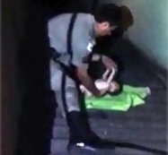 Bebê é abandonado em telhado