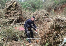 Mulher levada pela enxurrada              continua desaparecida