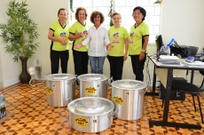 Fundo Social repassa ajuda            à entidade da zona norte